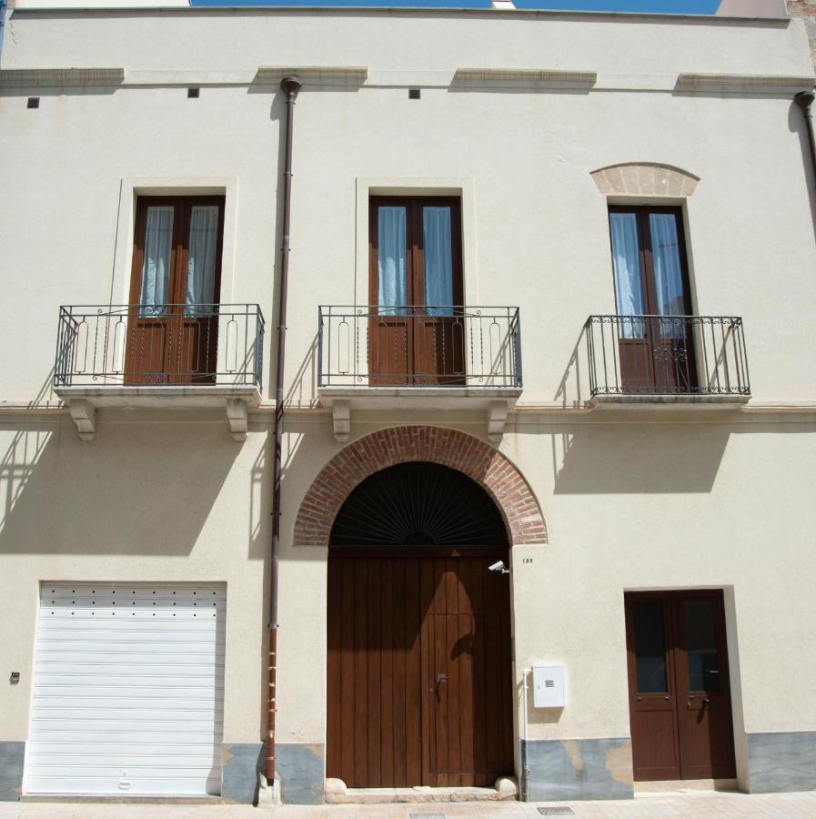 Cortile Bassi 185 Lägenhet Trapani Exteriör bild