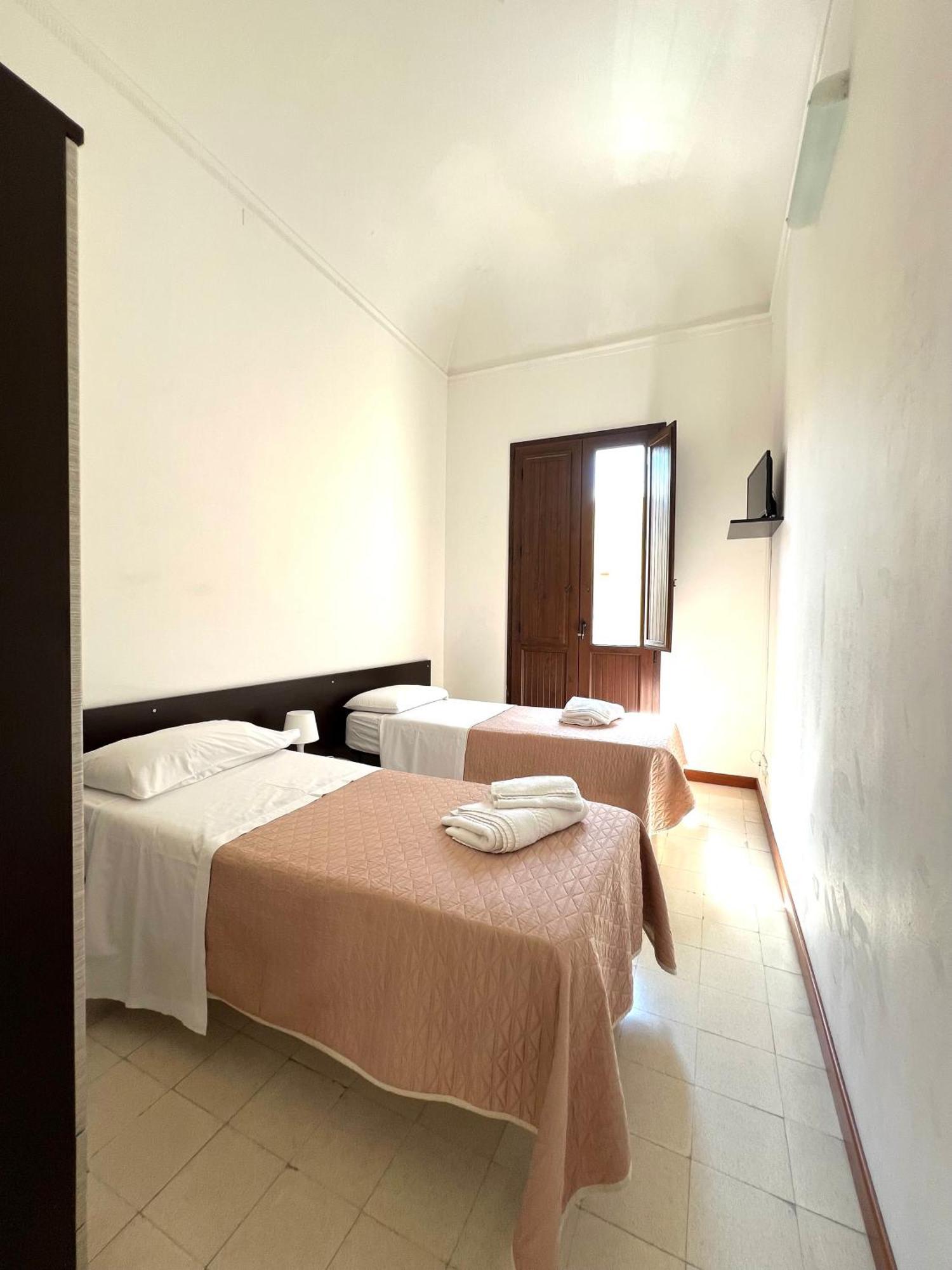 Cortile Bassi 185 Lägenhet Trapani Exteriör bild